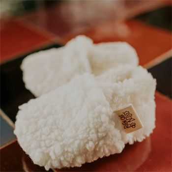 Chaussons souples écru