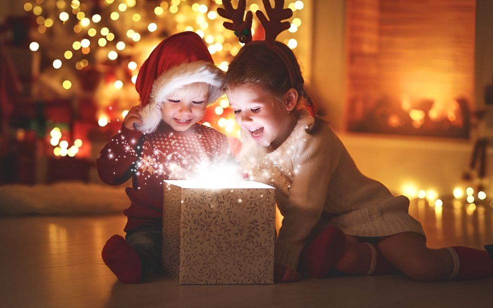 Idées Cadeaux Noël bébé 2-4 ans : notre sélection de jouets