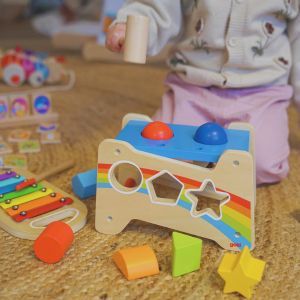 Banc à marteler avec xylophone